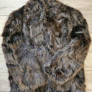 Women's Faux Fur Bomber Jacket - Brown